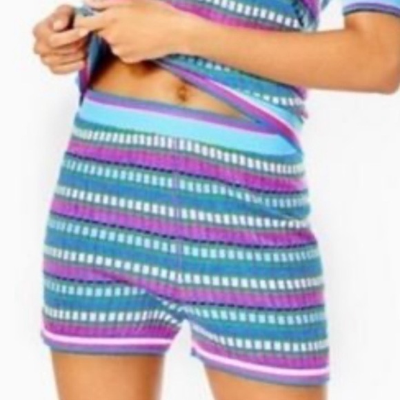Lilly Pulitzer Pants - Lilly Pulitzer 3" Avington Sweater Shorts
NWT Sz XL